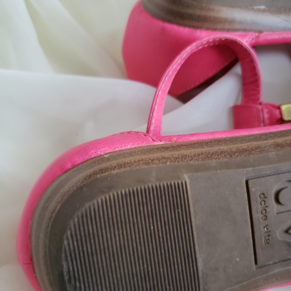 Dolce Vita Pink sandals - Picture 3 of 3